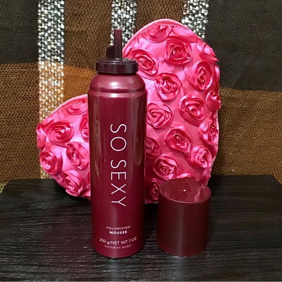 Victoria’s Secret So Sexy Volumizing Mousse 200g/7 oz - Picture 3 of 4